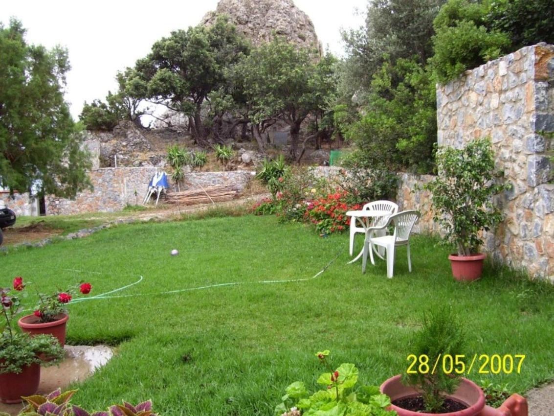 Nikos & Anna Rooms Rodhákinon Bagian luar foto