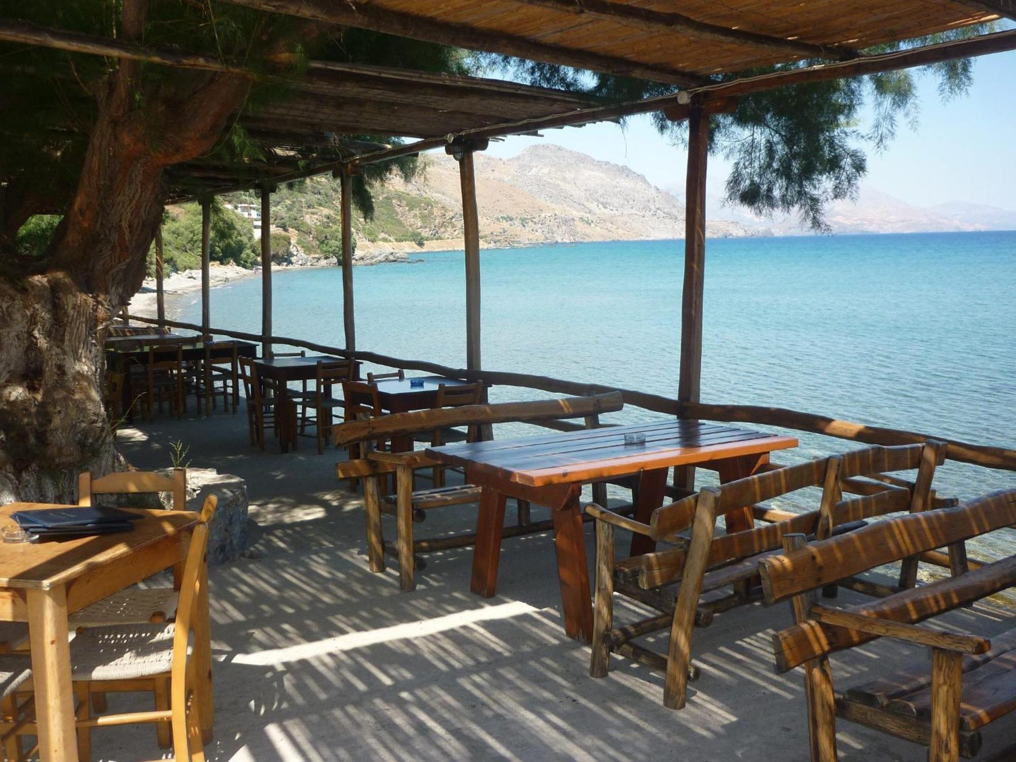 Nikos & Anna Rooms Rodhákinon Bagian luar foto