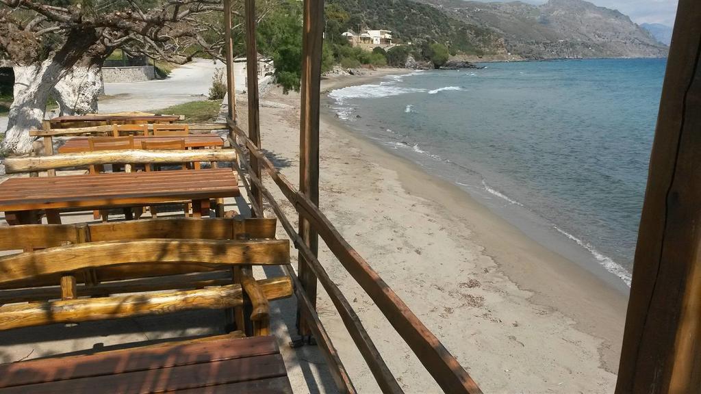 Nikos & Anna Rooms Rodhákinon Bagian luar foto